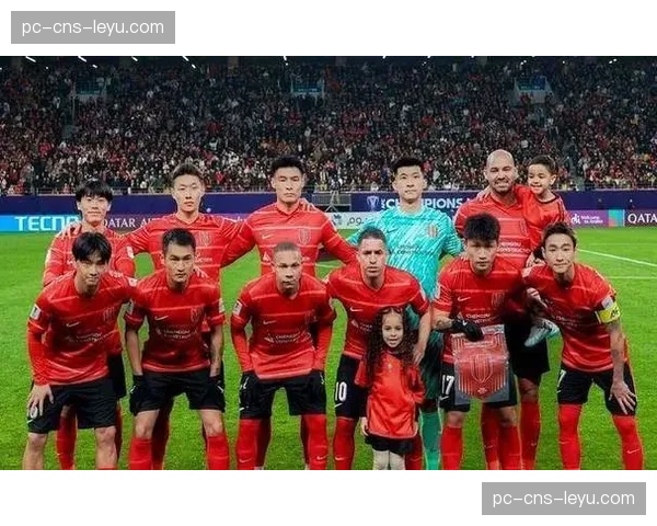 特写：终场哨响，蓉城球迷齐声高歌，凤凰山体育场变红色海洋