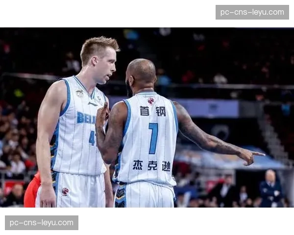 多伦多节奏队建队逻辑：国际化阵容与欧洲风格团队篮球